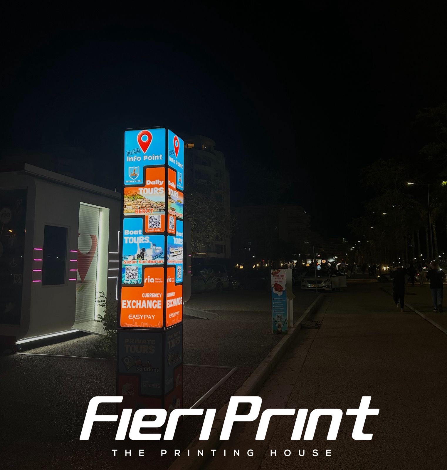 Multi-panel illuminated totem for the tourist info point in Vlora